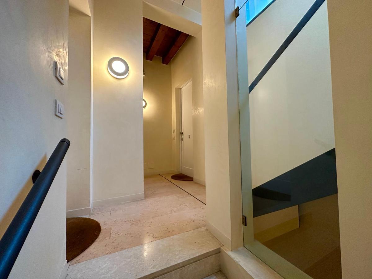 Tarvisium Luxury Apartment: Un'Oasi Di Eleganza เตรวิโซ ภายนอก รูปภาพ